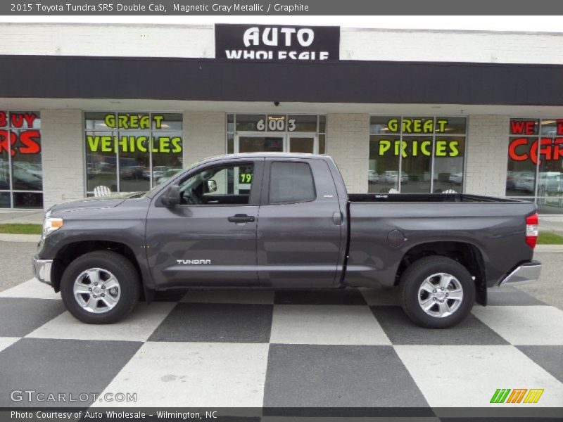 Magnetic Gray Metallic / Graphite 2015 Toyota Tundra SR5 Double Cab