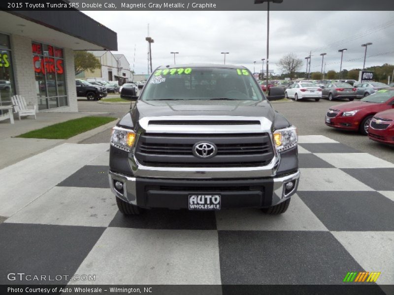 Magnetic Gray Metallic / Graphite 2015 Toyota Tundra SR5 Double Cab