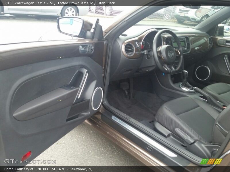 Toffee Brown Metallic / Titan Black 2012 Volkswagen Beetle 2.5L