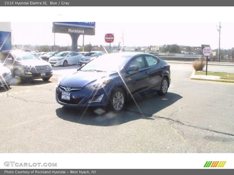 Blue / Gray 2016 Hyundai Elantra SE