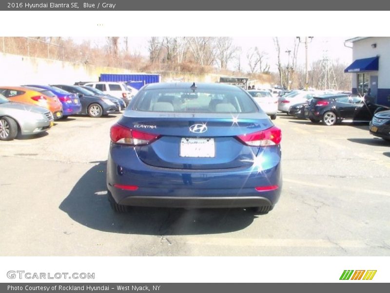 Blue / Gray 2016 Hyundai Elantra SE