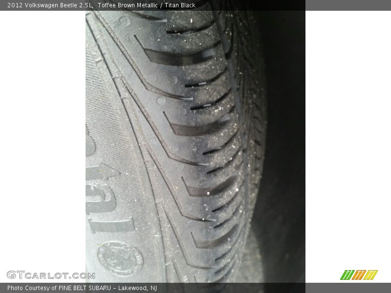 Toffee Brown Metallic / Titan Black 2012 Volkswagen Beetle 2.5L