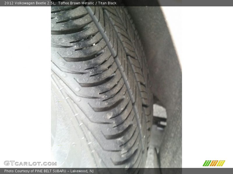 Toffee Brown Metallic / Titan Black 2012 Volkswagen Beetle 2.5L