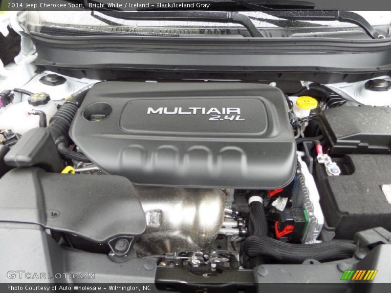 Bright White / Iceland - Black/Iceland Gray 2014 Jeep Cherokee Sport