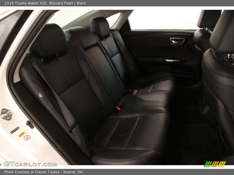 Blizzard Pearl / Black 2014 Toyota Avalon XLE
