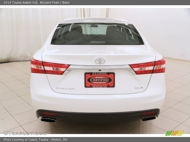 Blizzard Pearl / Black 2014 Toyota Avalon XLE