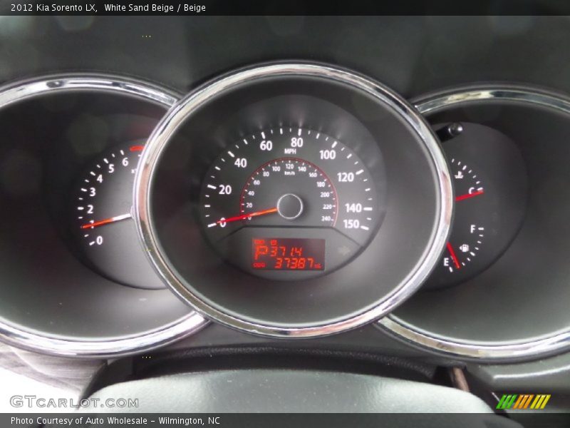 White Sand Beige / Beige 2012 Kia Sorento LX