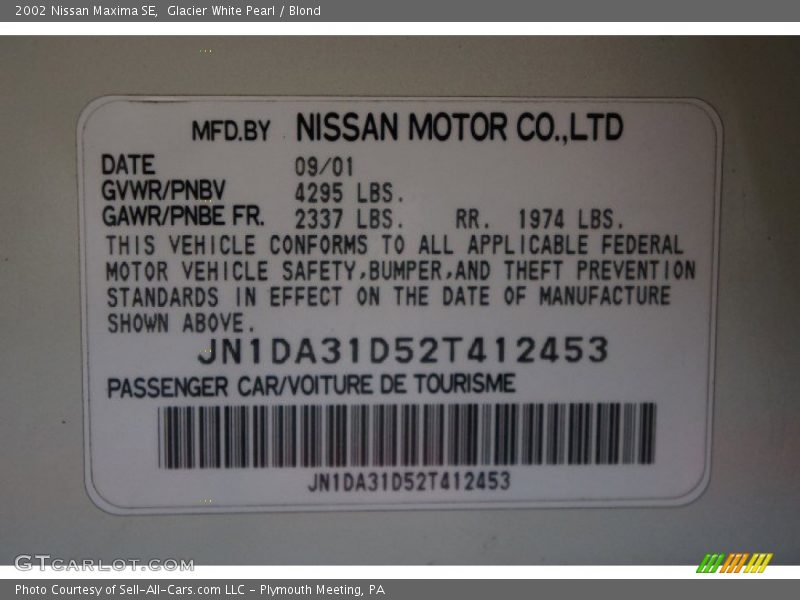 Glacier White Pearl / Blond 2002 Nissan Maxima SE