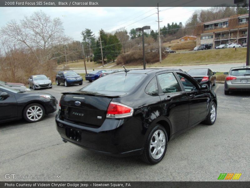 Black / Charcoal Black 2008 Ford Focus SES Sedan