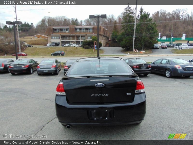 Black / Charcoal Black 2008 Ford Focus SES Sedan
