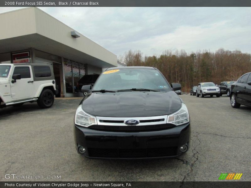 Black / Charcoal Black 2008 Ford Focus SES Sedan