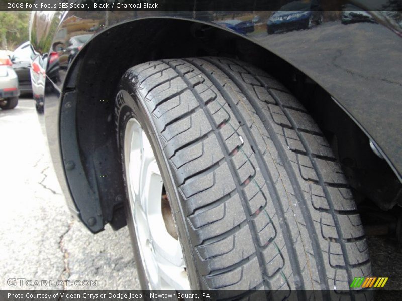 Black / Charcoal Black 2008 Ford Focus SES Sedan