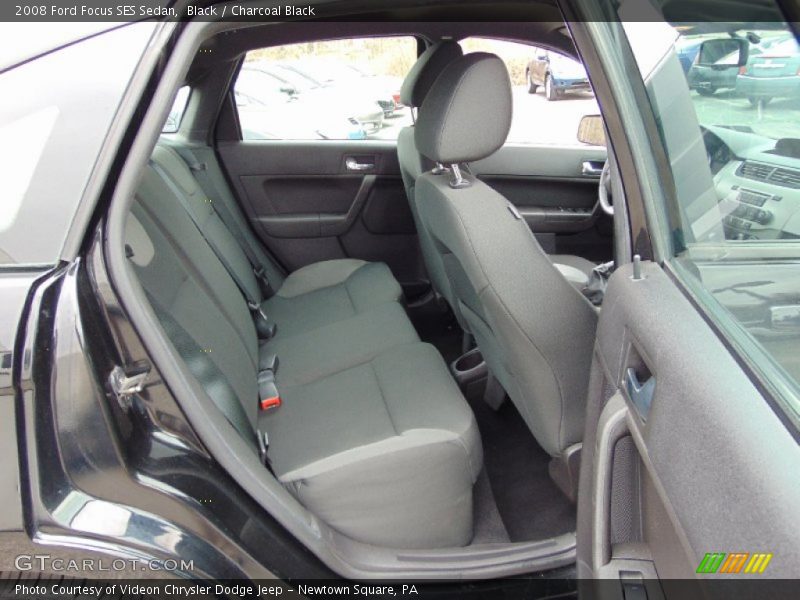 Black / Charcoal Black 2008 Ford Focus SES Sedan