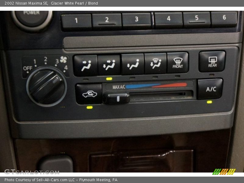 Controls of 2002 Maxima SE