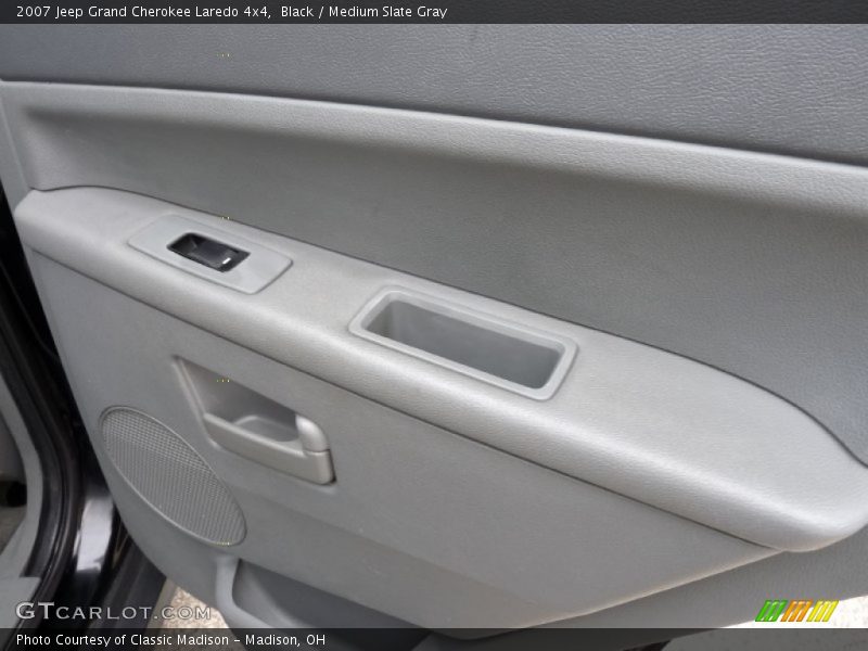 Black / Medium Slate Gray 2007 Jeep Grand Cherokee Laredo 4x4