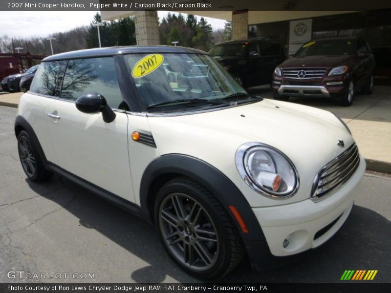 Pepper White / Carbon Black/Carbon Black 2007 Mini Cooper Hardtop