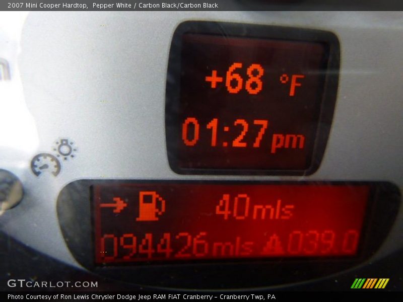 Pepper White / Carbon Black/Carbon Black 2007 Mini Cooper Hardtop