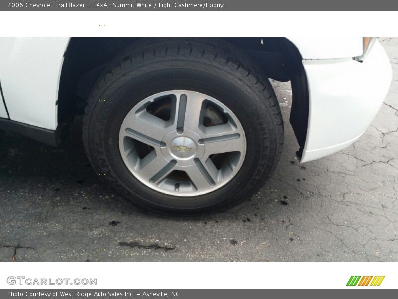 Summit White / Light Cashmere/Ebony 2006 Chevrolet TrailBlazer LT 4x4