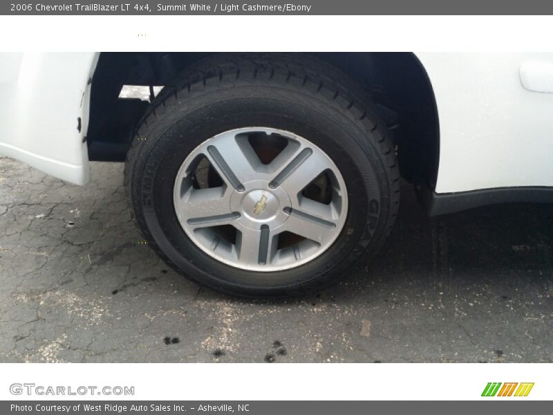 Summit White / Light Cashmere/Ebony 2006 Chevrolet TrailBlazer LT 4x4