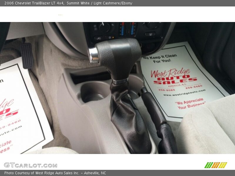 Summit White / Light Cashmere/Ebony 2006 Chevrolet TrailBlazer LT 4x4