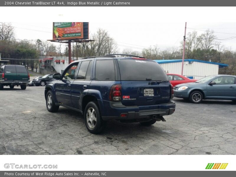 Indigo Blue Metallic / Light Cashmere 2004 Chevrolet TrailBlazer LT 4x4