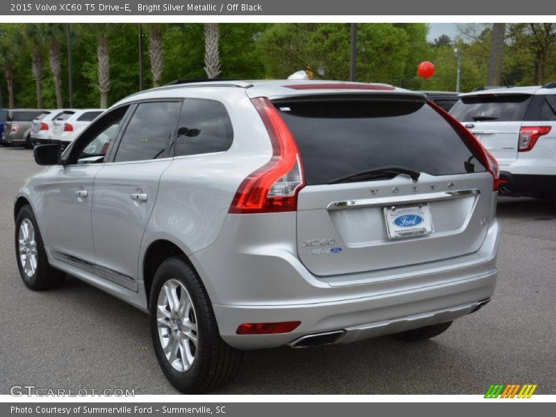 Bright Silver Metallic / Off Black 2015 Volvo XC60 T5 Drive-E