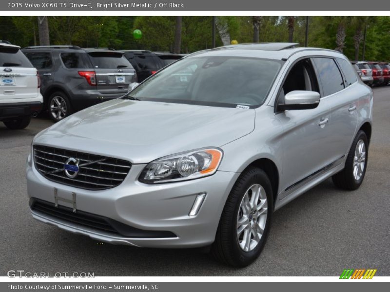 Bright Silver Metallic / Off Black 2015 Volvo XC60 T5 Drive-E