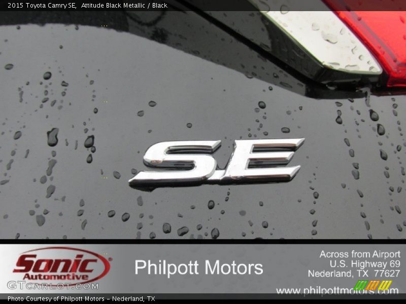 Attitude Black Metallic / Black 2015 Toyota Camry SE