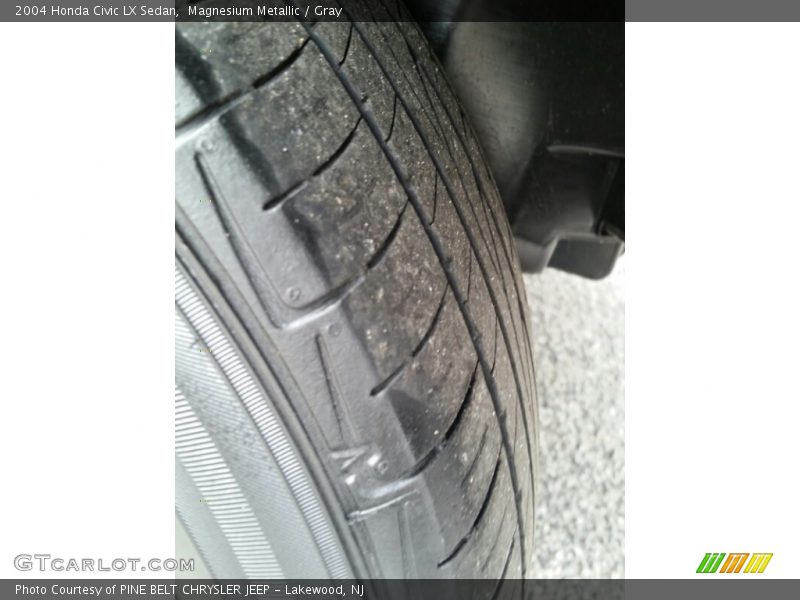 Magnesium Metallic / Gray 2004 Honda Civic LX Sedan
