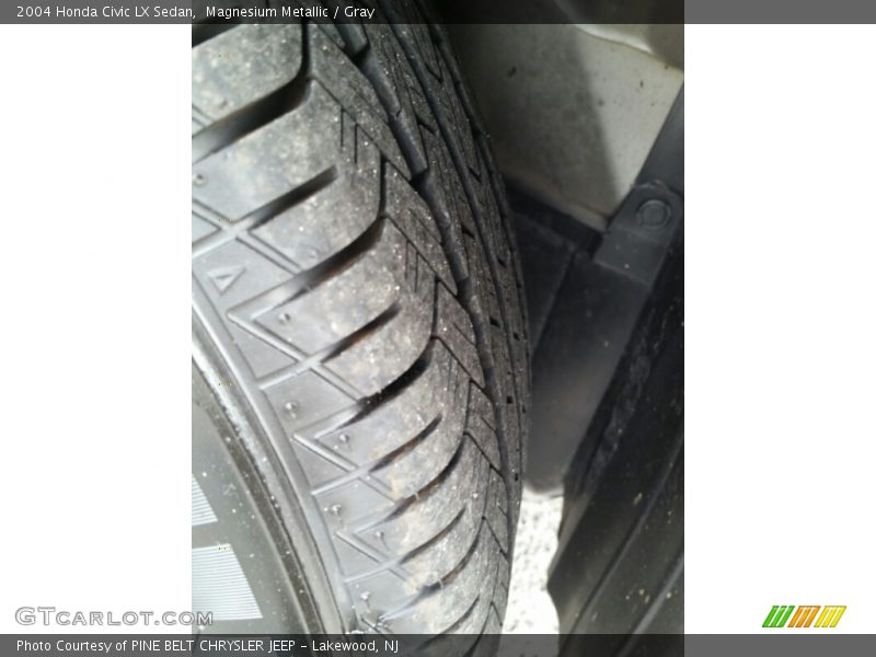 Magnesium Metallic / Gray 2004 Honda Civic LX Sedan