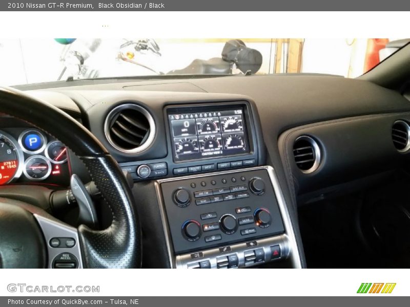 Black Obsidian / Black 2010 Nissan GT-R Premium