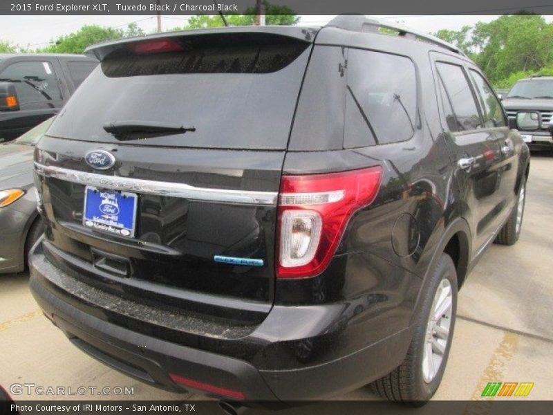 Tuxedo Black / Charcoal Black 2015 Ford Explorer XLT
