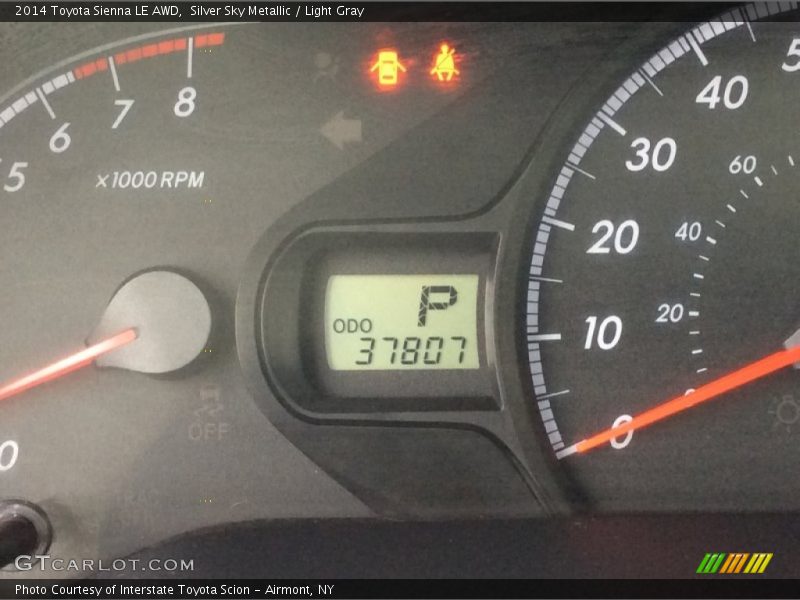 Silver Sky Metallic / Light Gray 2014 Toyota Sienna LE AWD