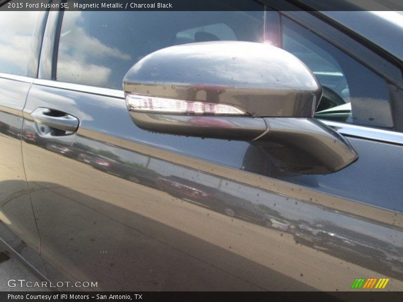 Magnetic Metallic / Charcoal Black 2015 Ford Fusion SE