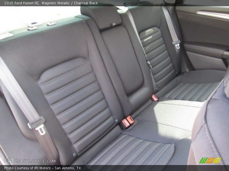 Magnetic Metallic / Charcoal Black 2015 Ford Fusion SE