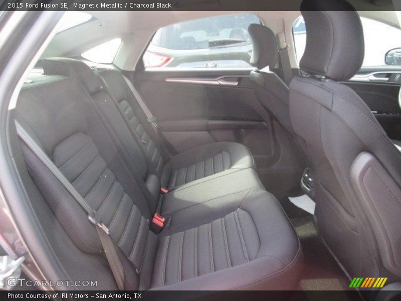 Magnetic Metallic / Charcoal Black 2015 Ford Fusion SE