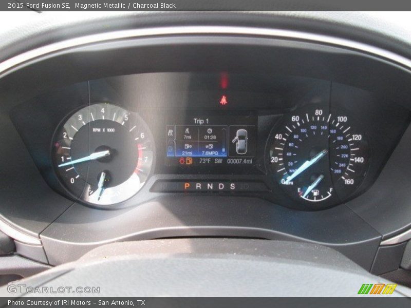 Magnetic Metallic / Charcoal Black 2015 Ford Fusion SE