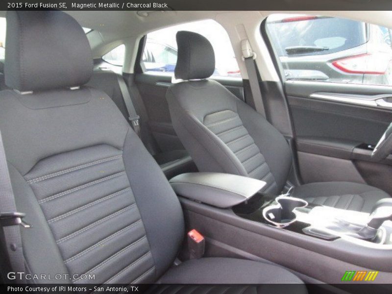 Magnetic Metallic / Charcoal Black 2015 Ford Fusion SE