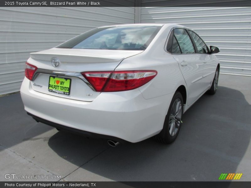 Blizzard Pearl White / Black 2015 Toyota Camry SE