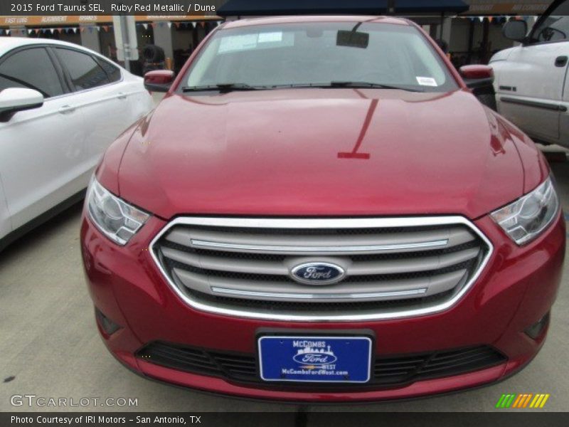 Ruby Red Metallic / Dune 2015 Ford Taurus SEL
