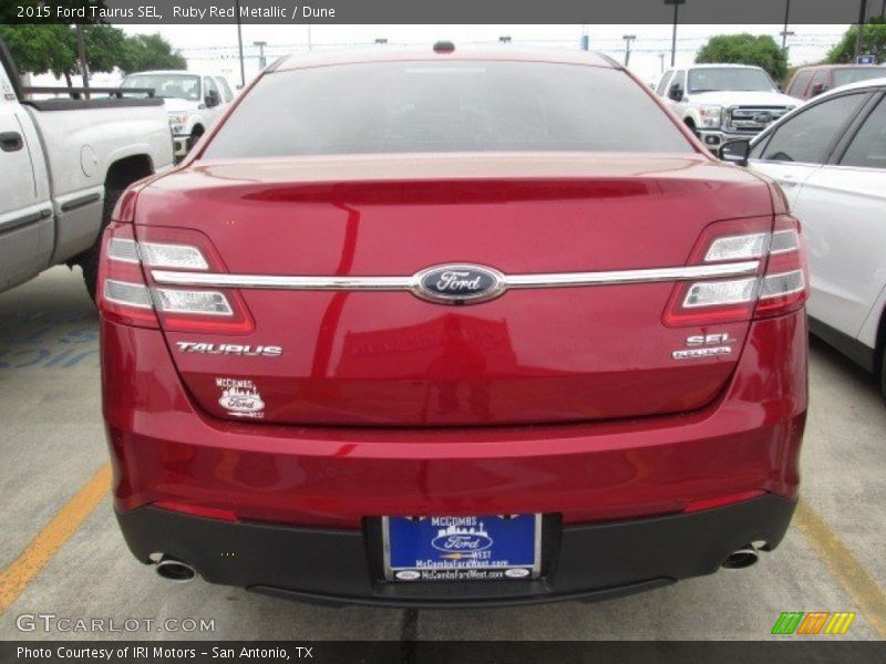 Ruby Red Metallic / Dune 2015 Ford Taurus SEL