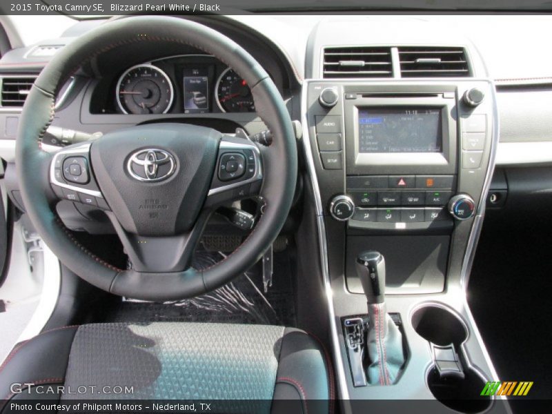 Blizzard Pearl White / Black 2015 Toyota Camry SE