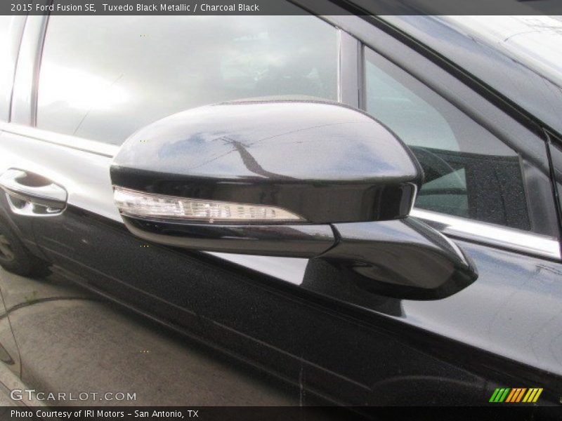Tuxedo Black Metallic / Charcoal Black 2015 Ford Fusion SE