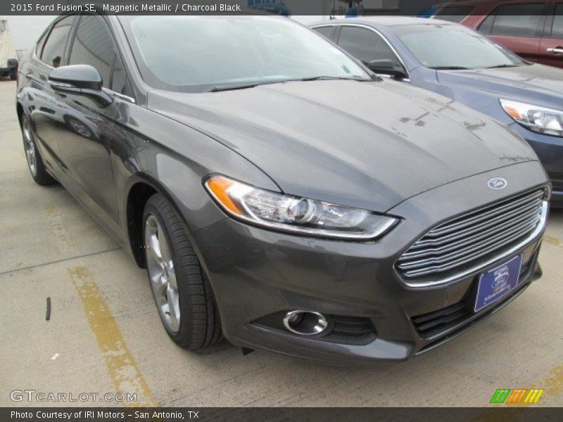 Magnetic Metallic / Charcoal Black 2015 Ford Fusion SE
