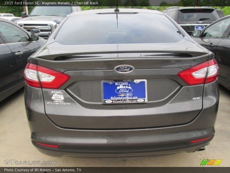 Magnetic Metallic / Charcoal Black 2015 Ford Fusion SE