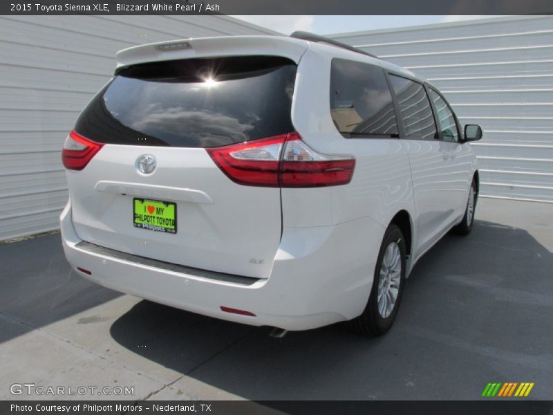 Blizzard White Pearl / Ash 2015 Toyota Sienna XLE