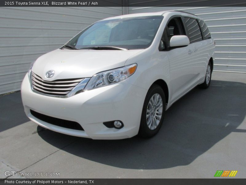 Blizzard White Pearl / Ash 2015 Toyota Sienna XLE