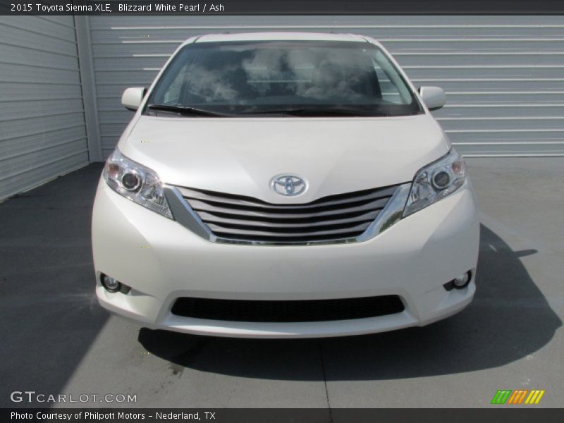 Blizzard White Pearl / Ash 2015 Toyota Sienna XLE