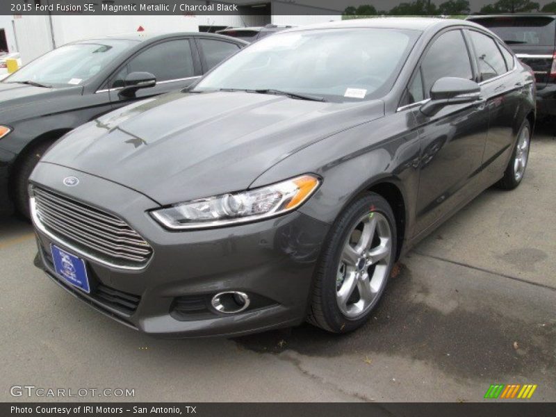 Magnetic Metallic / Charcoal Black 2015 Ford Fusion SE