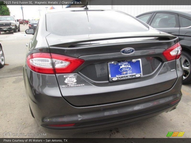 Magnetic Metallic / Charcoal Black 2015 Ford Fusion SE